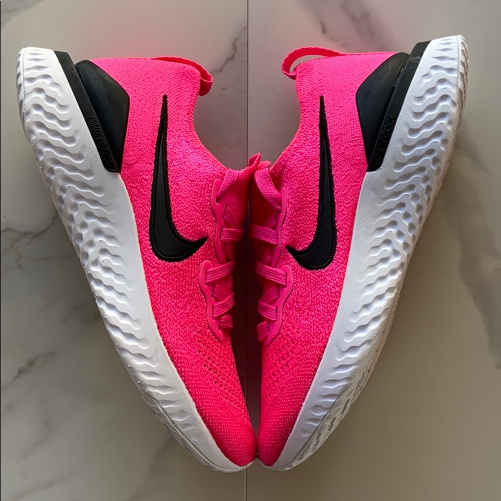NWT Nike Epic React flyknit 2 running shoes - Picture 2 of 8